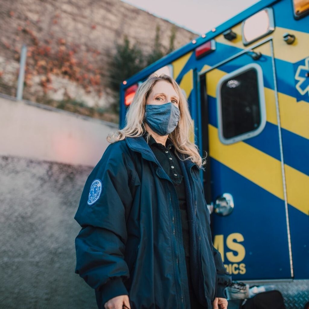 Best Disposable Gloves for EMT/EMS First Responders